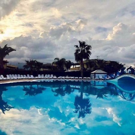 Mare Luna Village Campofelice Di Roccella Eksteriør billede